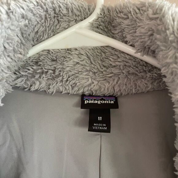 Patagonia full zip jacket - Picture 3 of 4